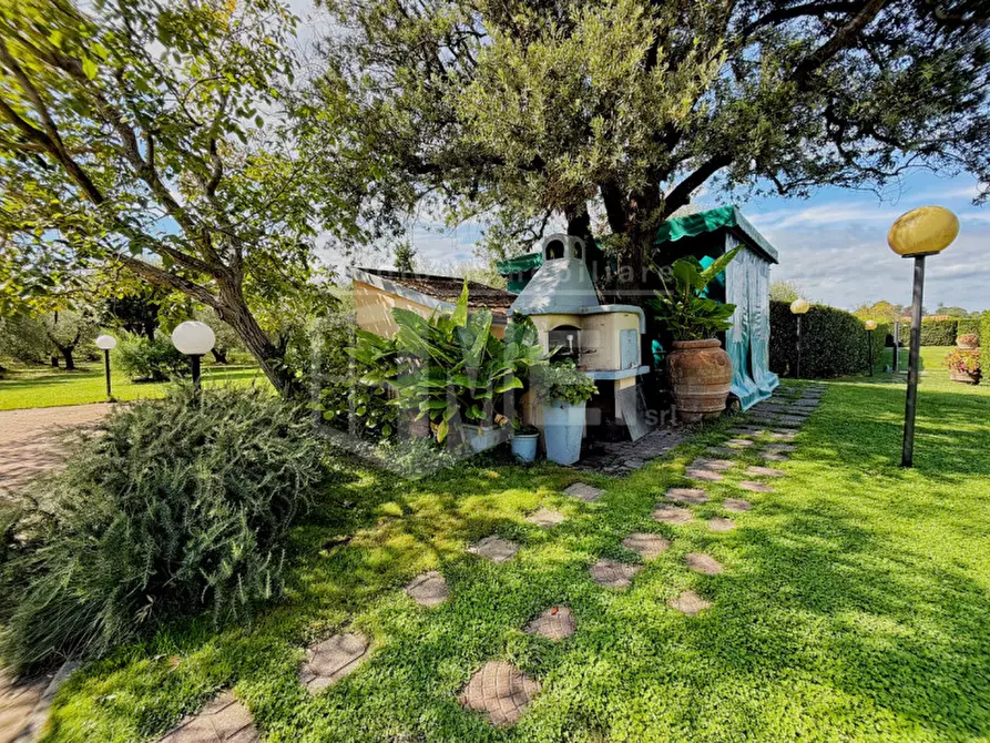 Immagine 42 di Villa in vendita  in via poggio alla farnia 31 a Fauglia