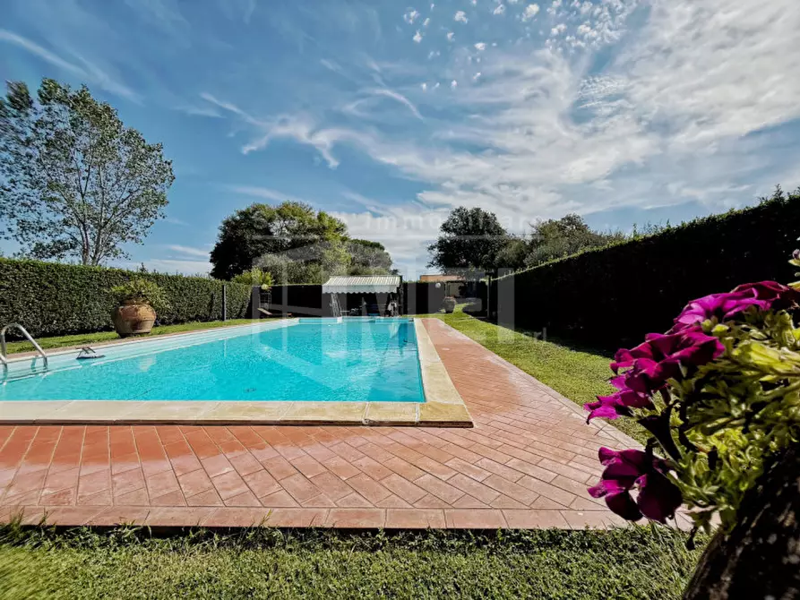 Immagine 47 di Villa in vendita  in via poggio alla farnia 31 a Fauglia