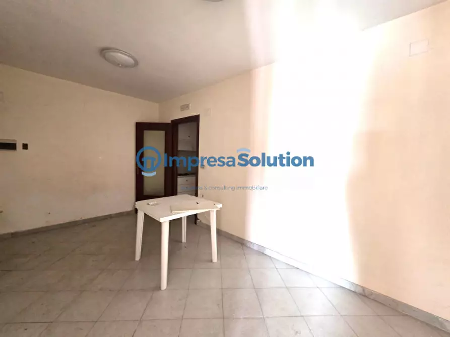 Immagine 11 di Magazzino in vendita  in Via Pisciarelli a Napoli