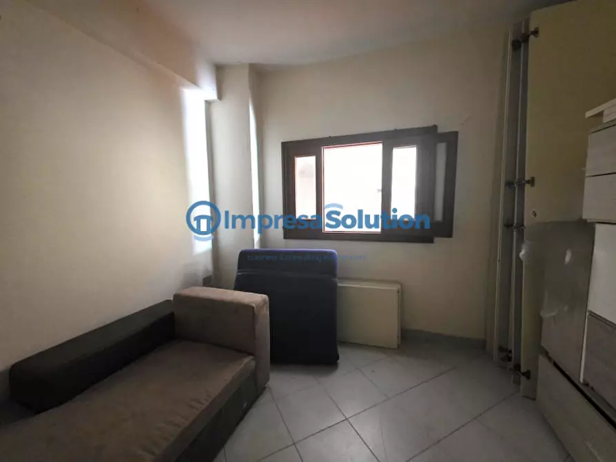 Immagine 14 di Magazzino in vendita  in Via Pisciarelli a Napoli