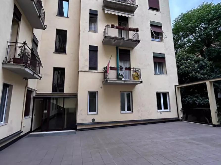 Immagine 4 di Appartamento in vendita  in Viale Duca Alessandro, 37 a Parma