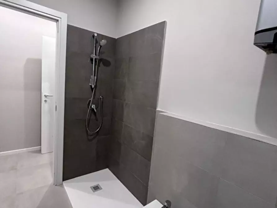 Immagine 10 di Appartamento in vendita  in Viale Duca Alessandro, 37 a Parma