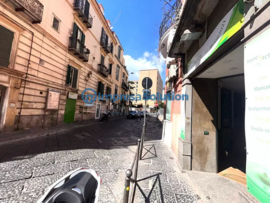 Immagine 3 di Negozio in affitto  in Via Gino Doria a Napoli