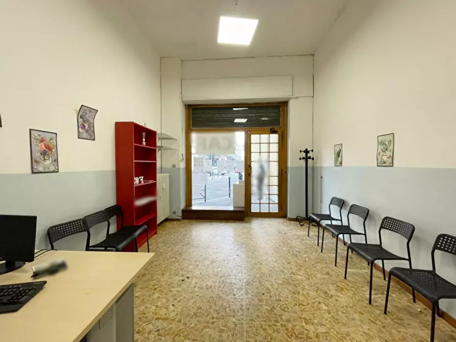 Immagine 8 di Negozio in vendita  in VIA NIZZA a Torino