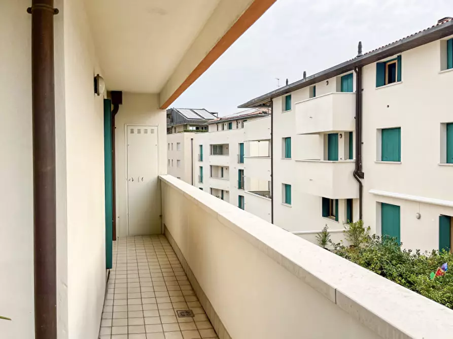 Immagine 8 di Appartamento in vendita  in Piazza Oberkochen a Montebelluna