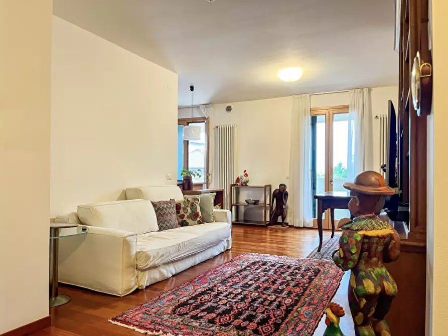 Immagine 22 di Appartamento in vendita  in Piazza Oberkochen a Montebelluna