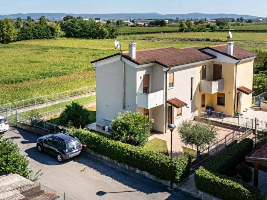 Immagine 1 di Casa bifamiliare in vendita  in VIA SULE a Cologna Veneta