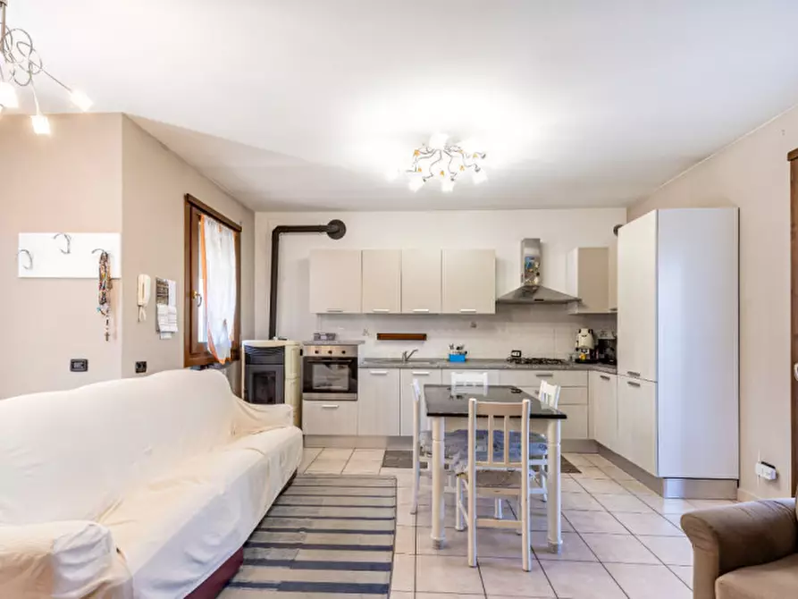 Immagine 7 di Casa bifamiliare in vendita  in VIA SULE a Cologna Veneta