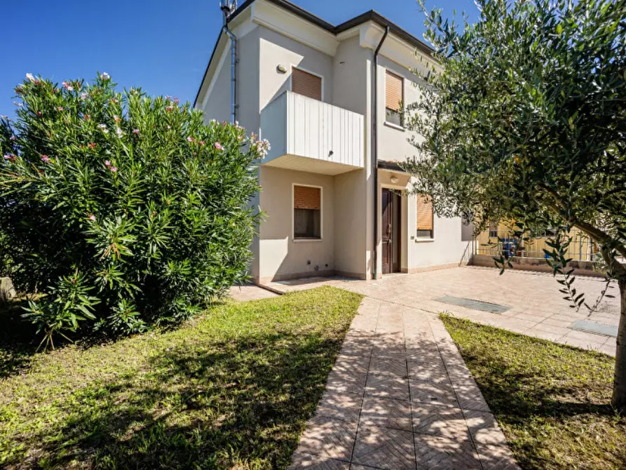 Immagine 13 di Casa bifamiliare in vendita  in VIA SULE a Cologna Veneta