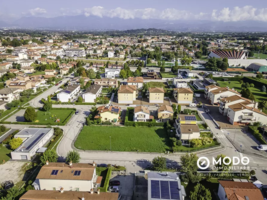 Immagine 7 di Casa indipendente in vendita  in Via San Martino a Dueville