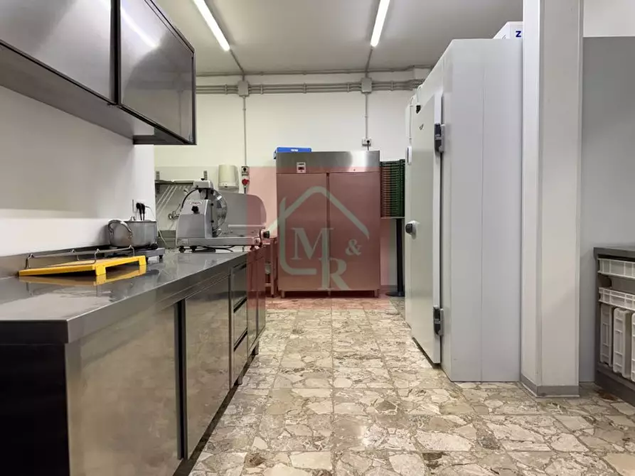 Immagine 24 di Attività commerciale in vendita  in Via XXIV Maggio 12 a Cervignano Del Friuli