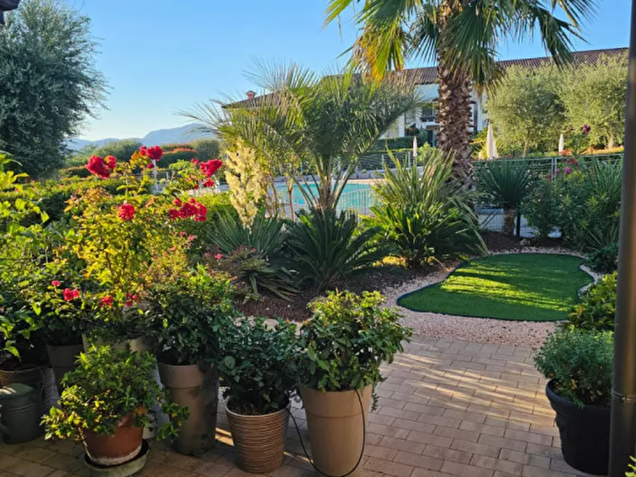 Immagine 7 di Villetta a schiera in vendita  in via schia a Lonato del Garda