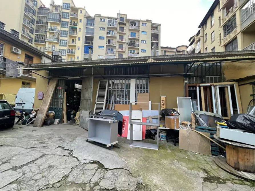 Immagine 4 di Laboratorio in vendita  in Via Digione 8 a Torino