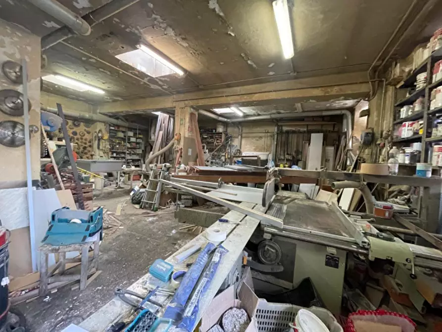 Immagine 5 di Laboratorio in vendita  in Via Digione 8 a Torino