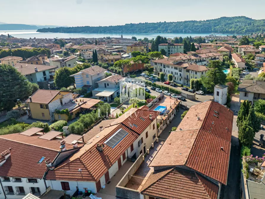 Immagine 8 di Appartamento in vendita  in Viale Marco Enrico Bossi a Salò