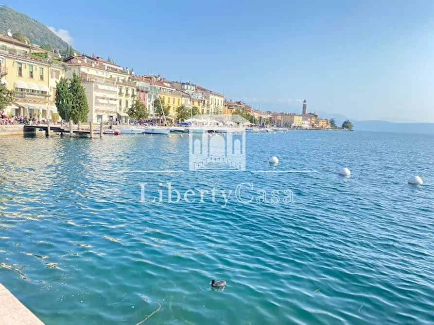 Immagine 10 di Appartamento in vendita  in Viale Marco Enrico Bossi a Salò