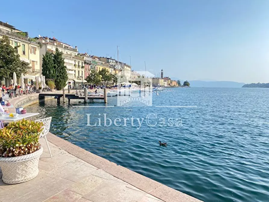 Immagine 11 di Appartamento in vendita  in Viale Marco Enrico Bossi a Salò