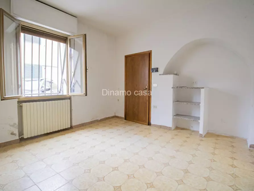 Immagine 1 di Casa indipendente in vendita  a Prato