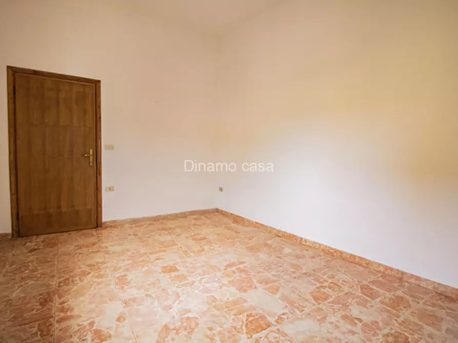 Immagine 11 di Casa indipendente in vendita  a Prato