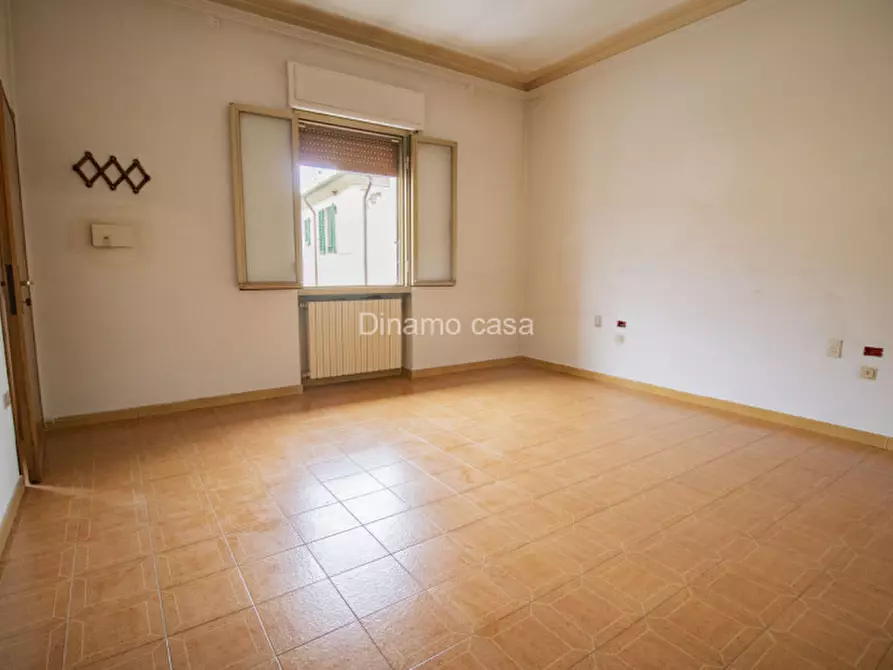 Immagine 13 di Casa indipendente in vendita  a Prato