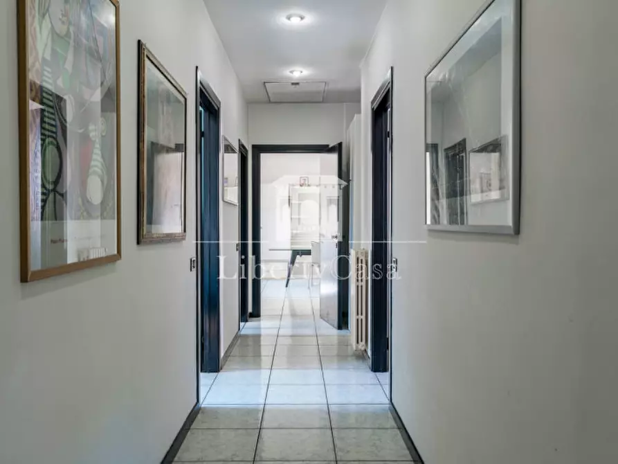 Immagine 15 di Casa bifamiliare in vendita  in Viale Marco Enrico Bossi a Salò