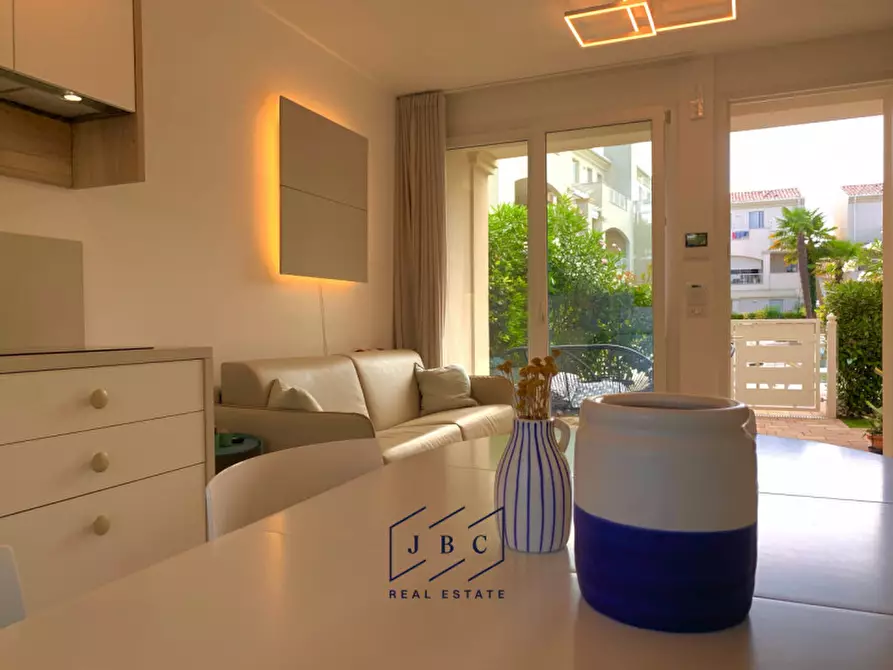 Immagine 2 di Appartamento in vendita  in Via Rovigo a Jesolo