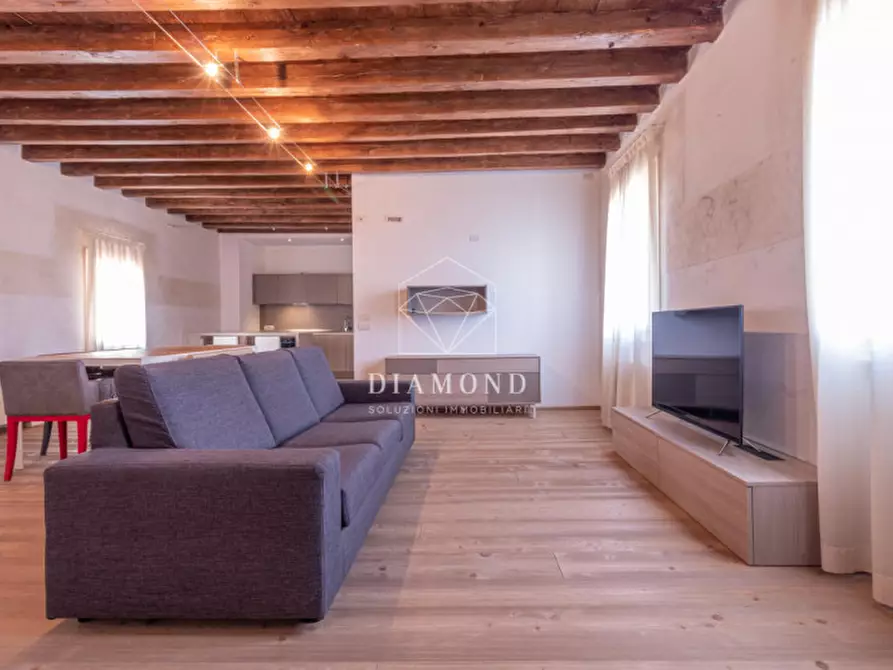 Immagine 1 di Appartamento in affitto  in Via Giuseppe Mazzini a Trevignano