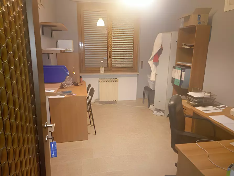 Immagine 4 di Laboratorio in vendita  in Via Scuole Medie, 5, Scala C, interno E a Carrù