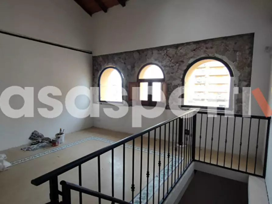 Immagine 12 di Palazzo in vendita  in Vicolo Chiazzese a Palermo