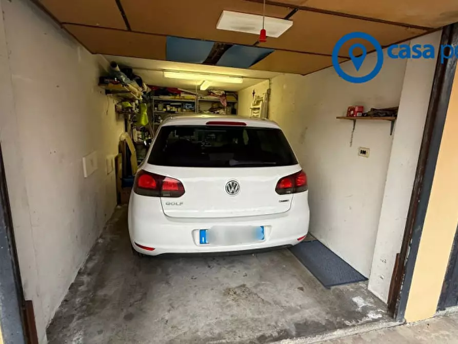 Immagine 19 di Appartamento in vendita  in Via Giuseppe Veronese, 3 a Rovigo