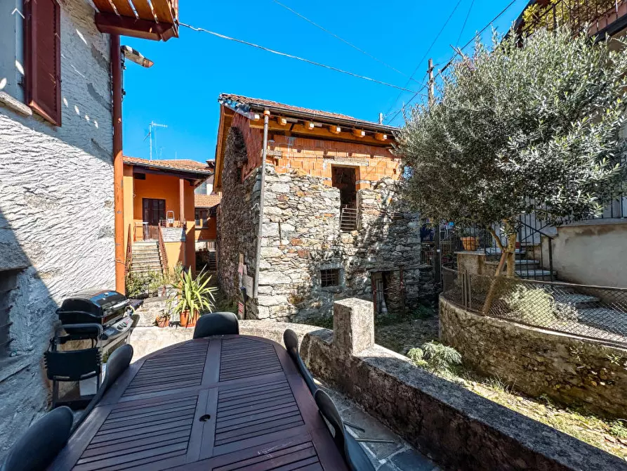 Immagine 2 di Rustico / casale in vendita  in piazza san giuseppe, 28 a Cannobio