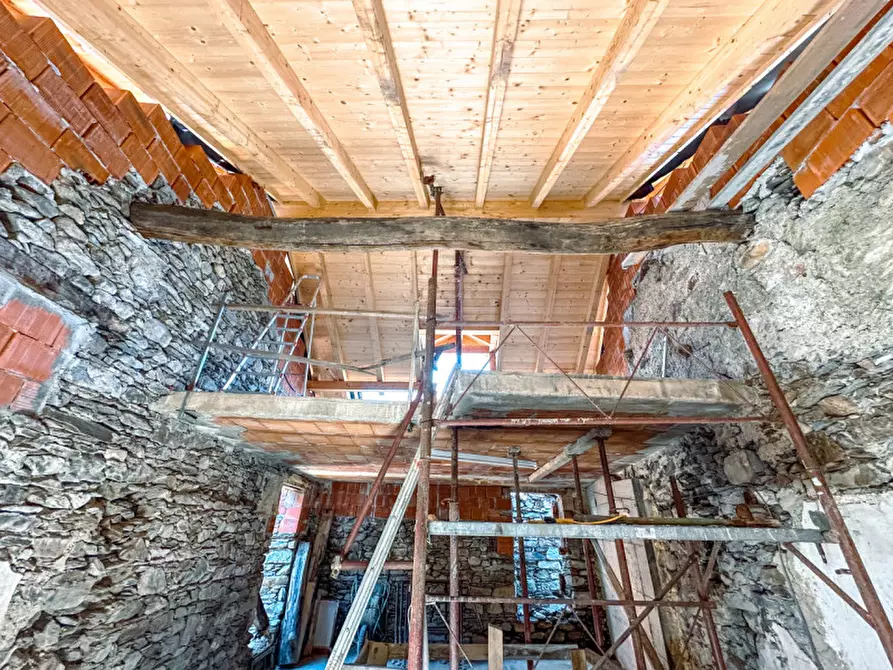 Immagine 10 di Rustico / casale in vendita  in piazza san giuseppe, 28 a Cannobio