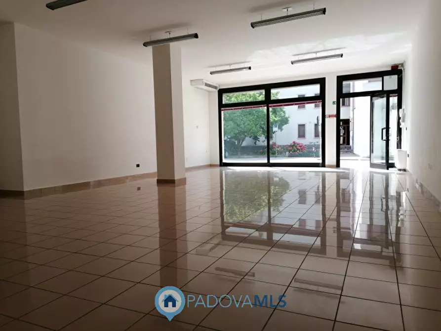 Immagine 8 di Negozio in affitto  in Via A. Gramsci, 75 a Cadoneghe