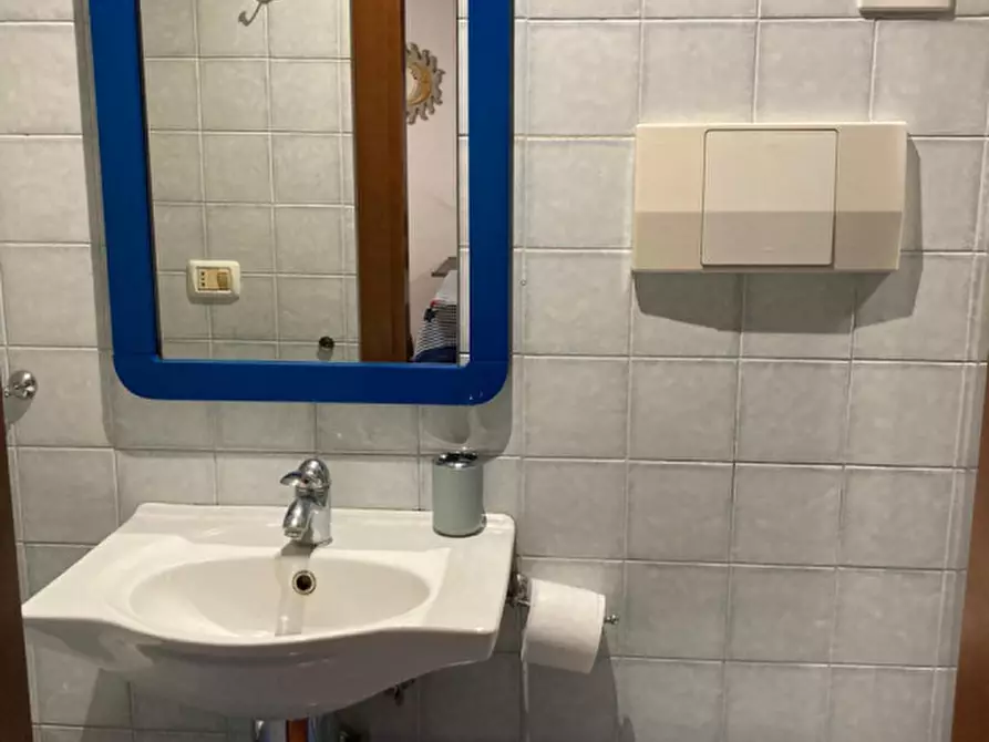 Immagine 12 di Appartamento in vendita  in Piazza San Giovanni a Nettuno