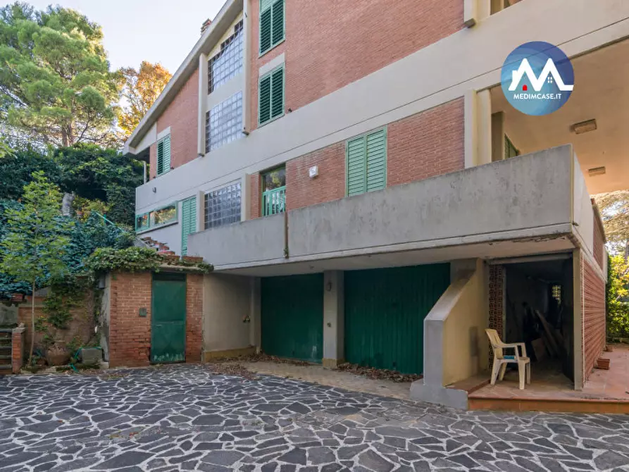 Immagine 25 di Villa in vendita  in Via Cesare Pavese a Pesaro