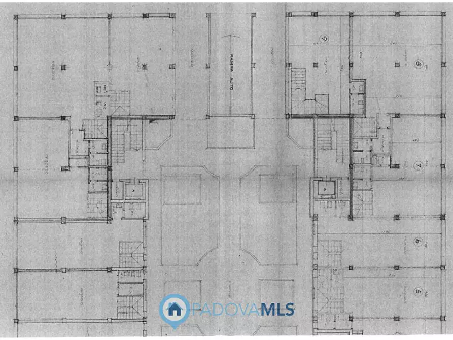 Immagine 5 di Negozio in vendita  in Via Giuseppe Jappelli a Abano Terme