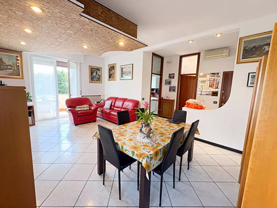 Immagine 7 di Casa trifamiliare in vendita  in Macherio Via Trento e Trieste 41 a Macherio