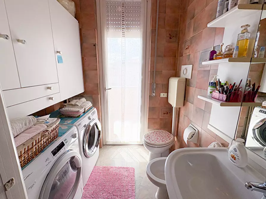 Immagine 17 di Casa trifamiliare in vendita  in Macherio Via Trento e Trieste 41 a Macherio