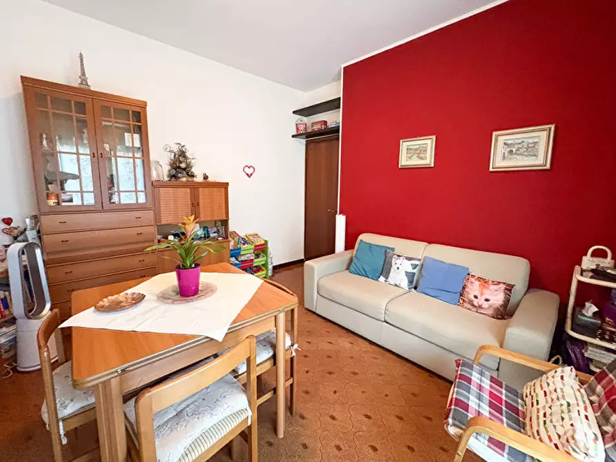 Immagine 36 di Casa trifamiliare in vendita  in Macherio Via Trento e Trieste 41 a Macherio