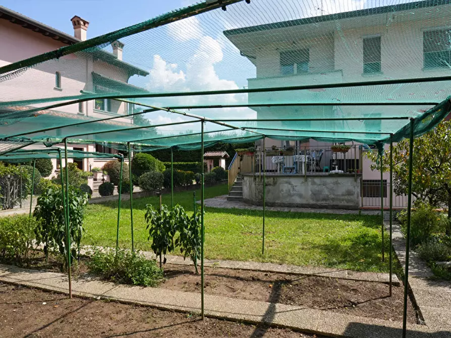 Immagine 67 di Casa trifamiliare in vendita  in Macherio Via Trento e Trieste 41 a Macherio