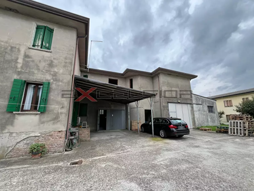 Immagine 2 di Villa in vendita  in Via G. Matteotti n.20 bis - Cavarzere (VE) a Cavarzere