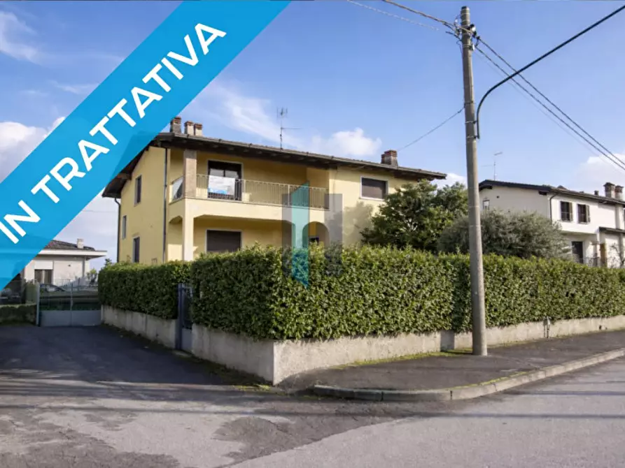 Immagine 1 di Villa in vendita  a Travagliato