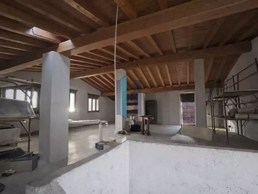 Immagine 23 di Villa in vendita  a Travagliato