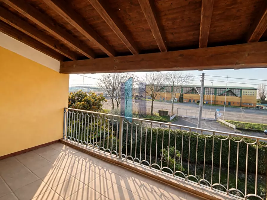 Immagine 25 di Villa in vendita  a Travagliato