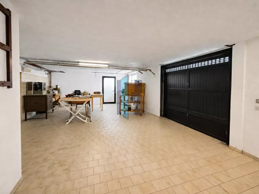 Immagine 30 di Villa in vendita  a Travagliato