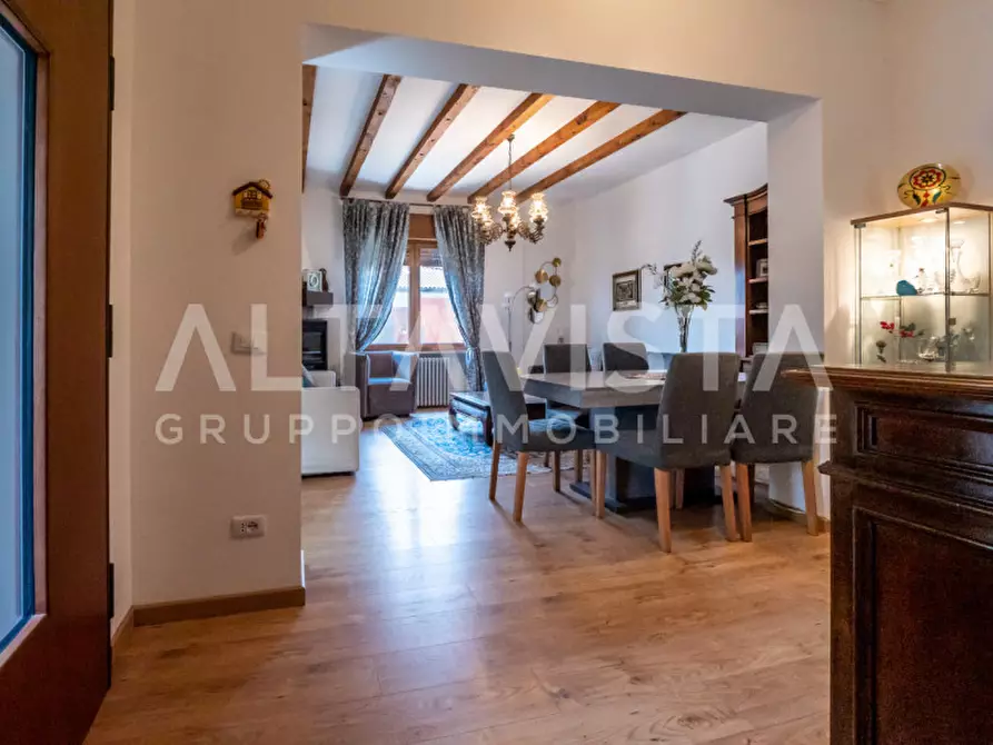 Immagine 3 di Appartamento in vendita  in Via Castellini a Rezzato