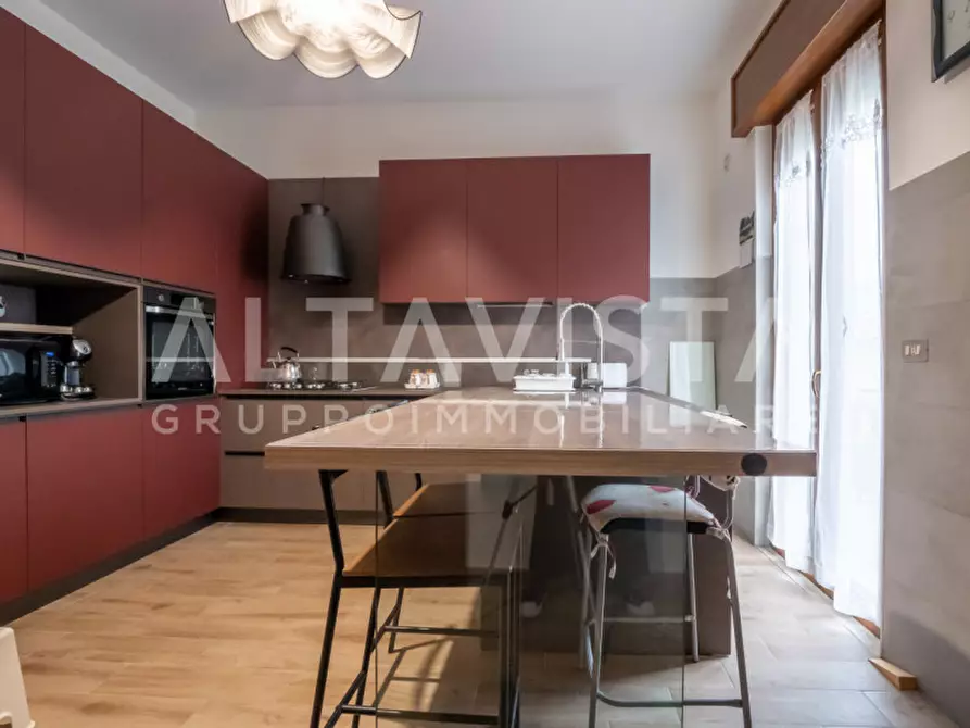 Immagine 12 di Appartamento in vendita  in Via Castellini a Rezzato