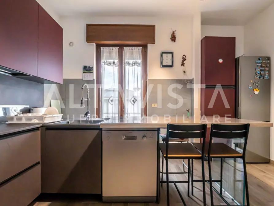 Immagine 15 di Appartamento in vendita  in Via Castellini a Rezzato