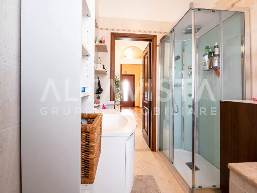 Immagine 27 di Appartamento in vendita  in Via Castellini a Rezzato