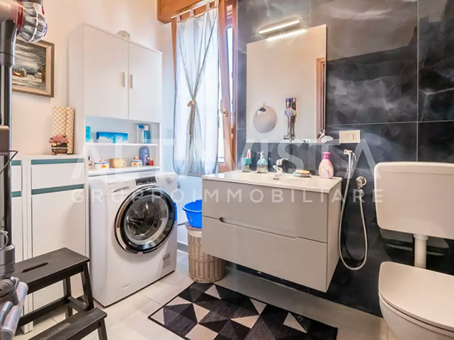 Immagine 39 di Appartamento in vendita  in Via Castellini a Rezzato